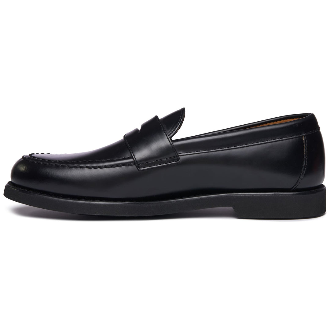 Moc Man RYAN BRUSHED PO Moccasin BLACK Dressed Side (jpg Rgb)		