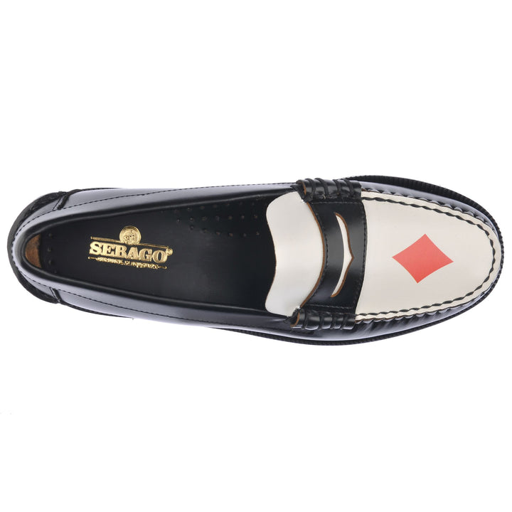 Moc Woman CLASSIC DAN GAMBLING WOMAN Moccasin BLACK-WHITE-RED HEARTS DIAMONDS Dressed Back (jpg Rgb)		