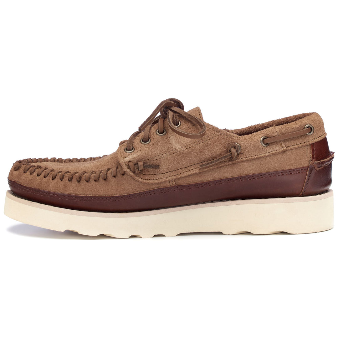 Moc Man KEUKA LEA CANOE MOC Moccasin BROWN COGNAC-BROWN-GUM REC Dressed Side (jpg Rgb)		