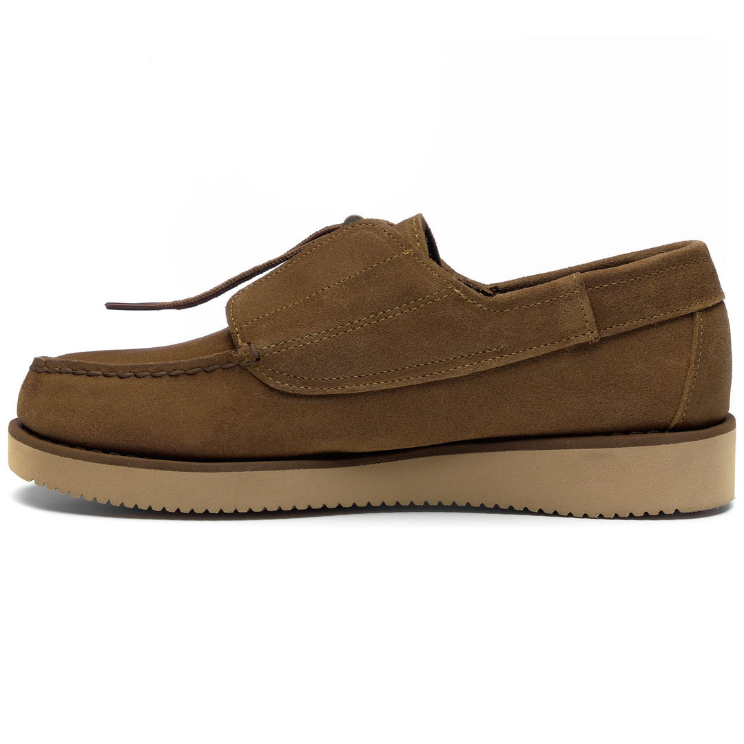 Moc Man COVERDECK Moccasin BEIGE TAFFY - BEIGE SAND Dressed Side (jpg Rgb)		